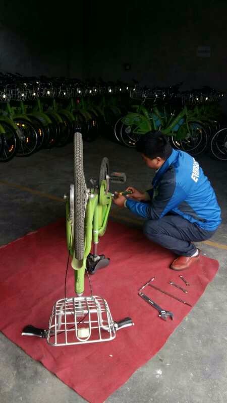 维修自行车